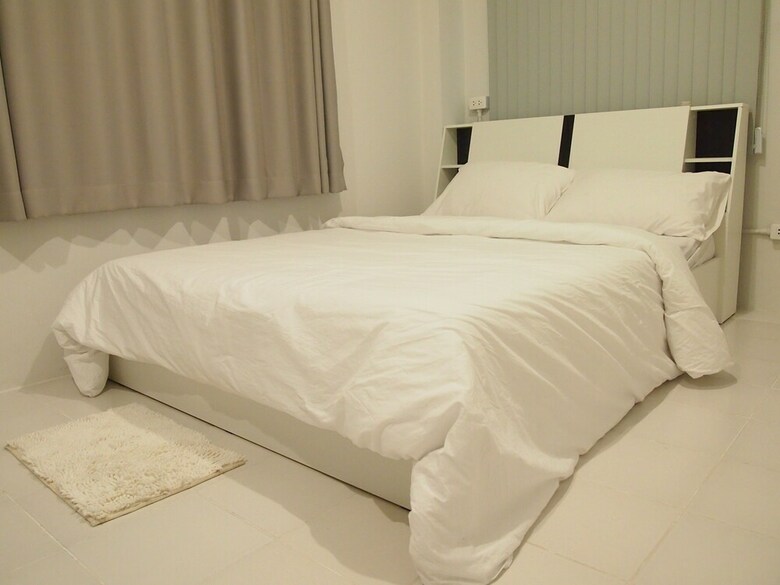 Hotel Stay Awhile