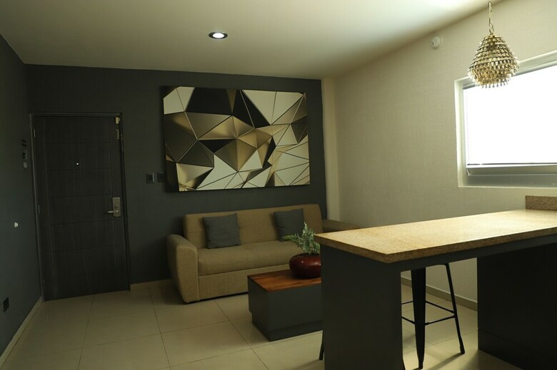 Hotel Homesuites Zaragoza