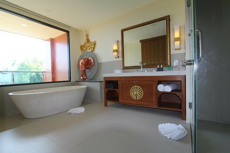 Hotel Maikhao Palm Beach Resort