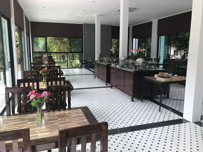 Hotel Bora Bora Villa Phuket