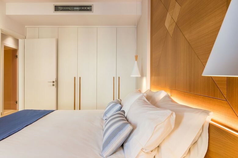 Hotel Avra Apartments Venetian Harbour