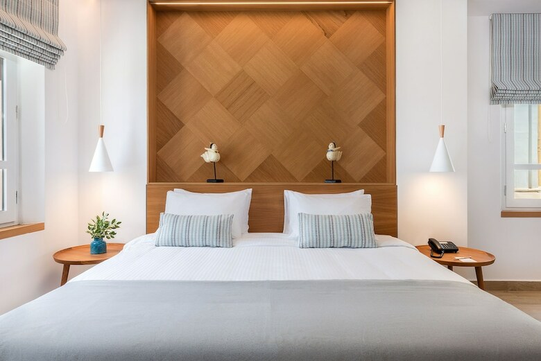 Hotel Avra Apartments Venetian Harbour