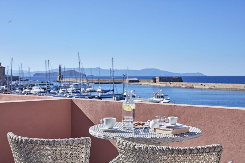Hotel Avra Apartments Venetian Harbour
