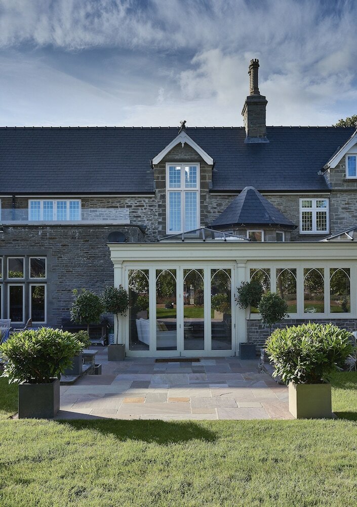 Bed & Breakfast Lanelay Hall