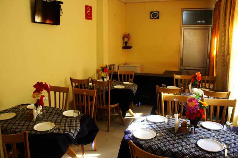 Oyo 4205 Hotel Anuj Regency