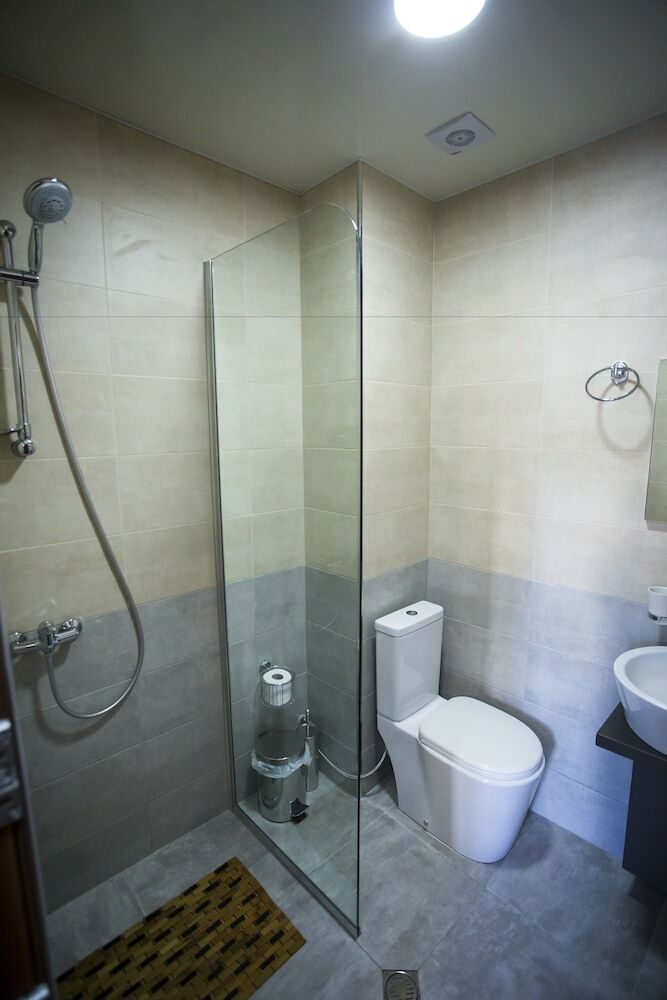 Hotel N16