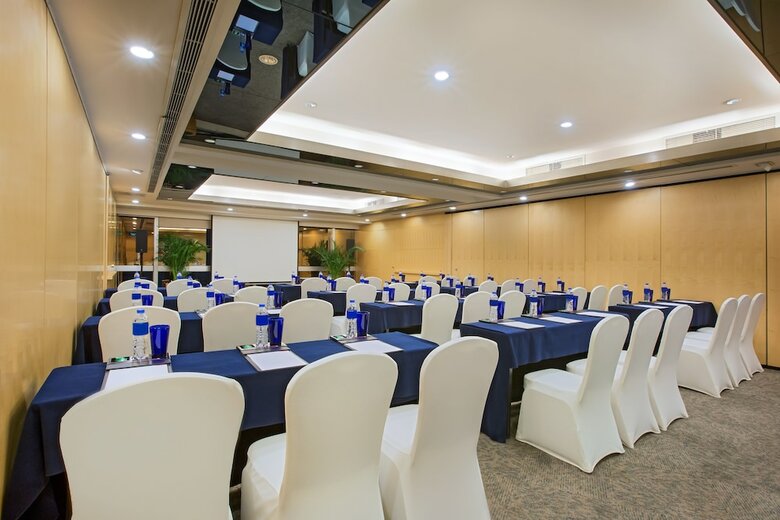 Aparthotel Golden Eagle Crown Executive Apartment