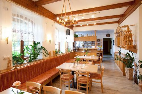 Hostal Pension Schmiedel