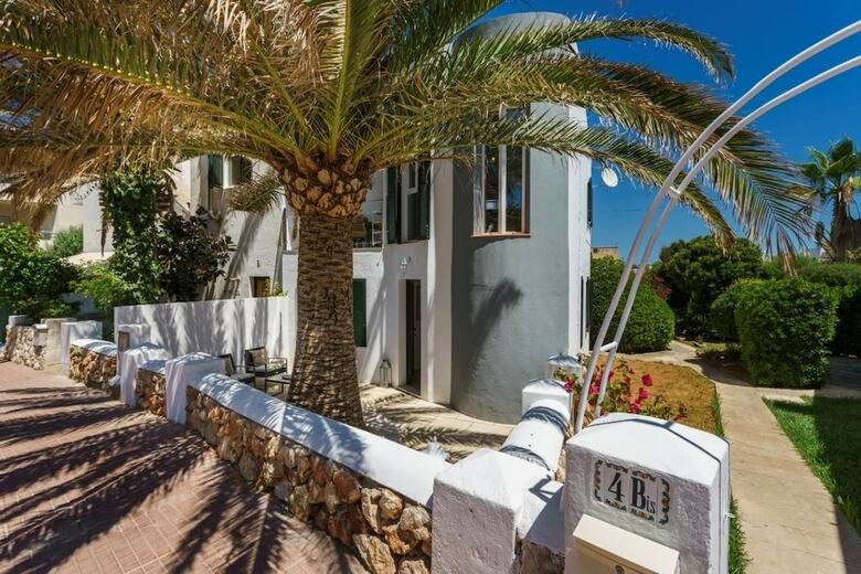 Apartamentos Cala Blanca Luxury