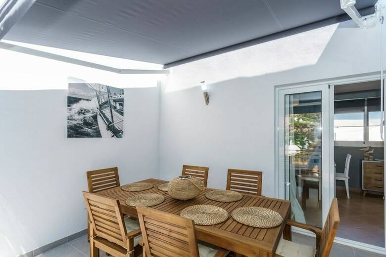 Apartamentos Cala Blanca Luxury