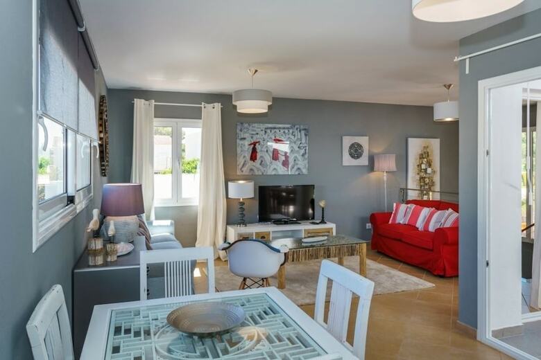 Apartamentos Cala Blanca Luxury