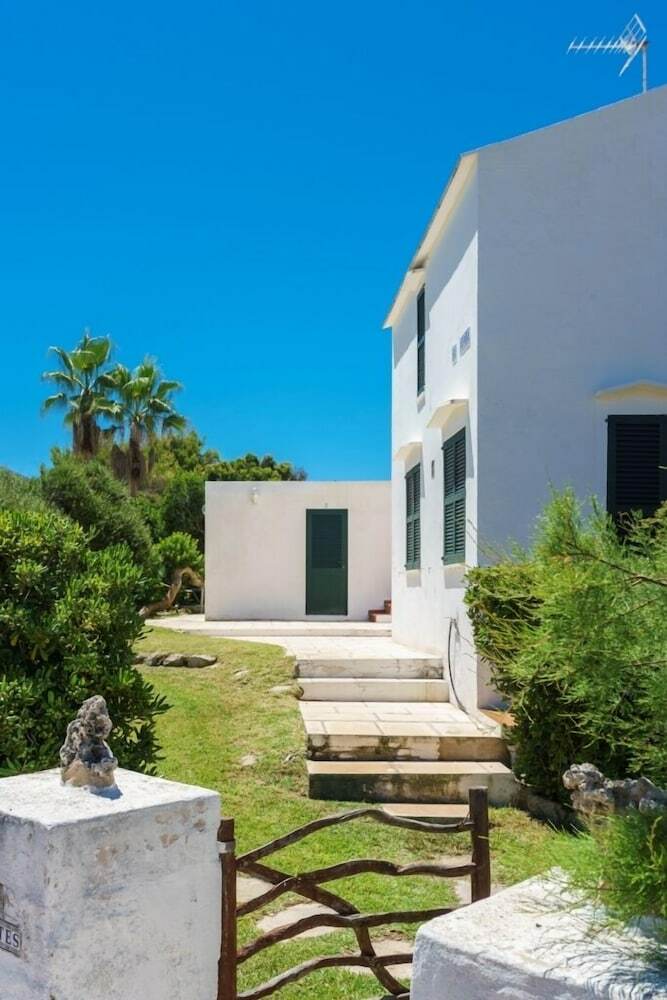 Apartamentos Cala Blanca Luxury