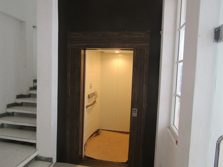 Queens Park Apartment