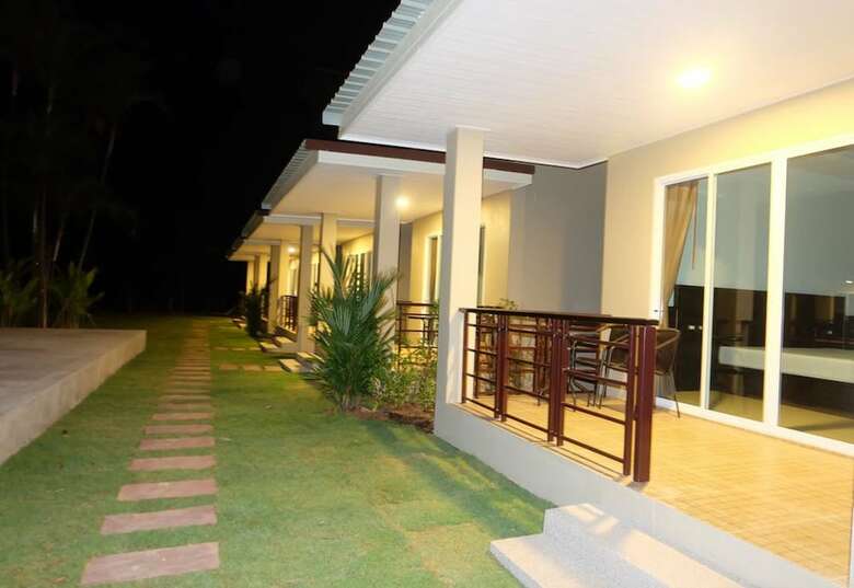 Hotel The Oasis Khaolak Resort