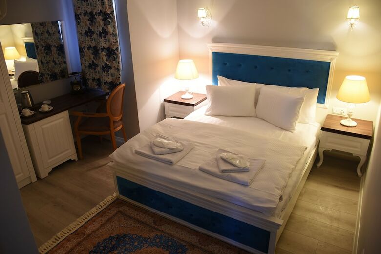 Real King Boutique Hotel