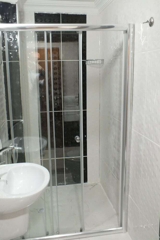 Real King Boutique Hotel