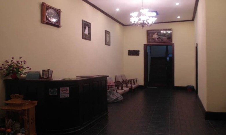 Hotel Kinnaly Place House