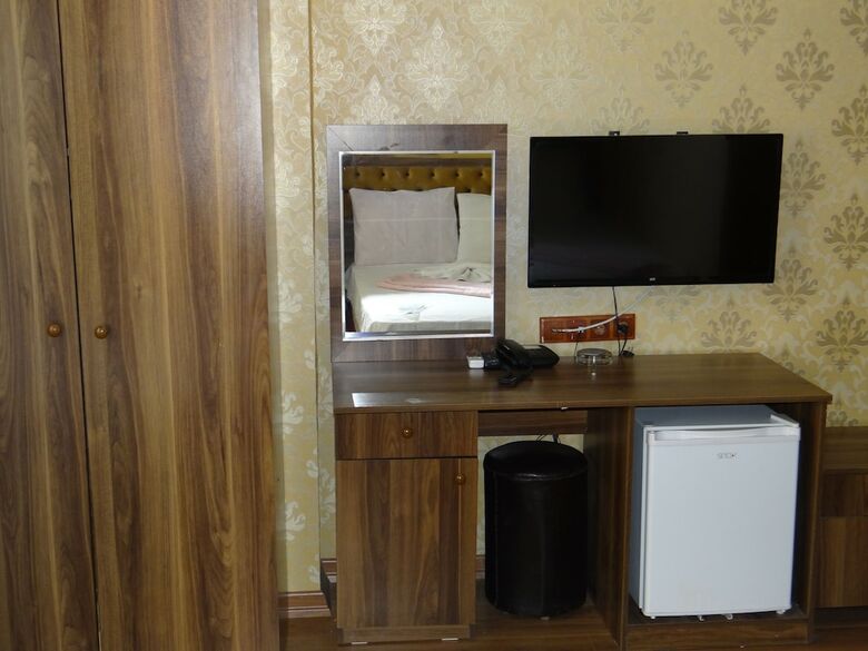 Meta Hotel