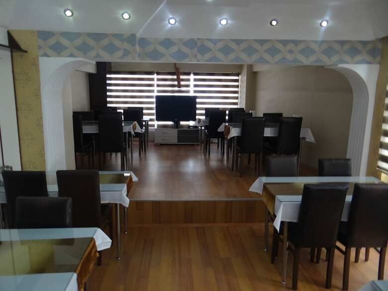 Meta Hotel