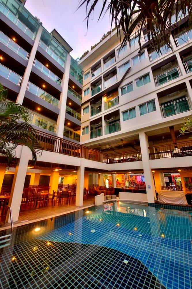 Sunshine Hotel And Residences