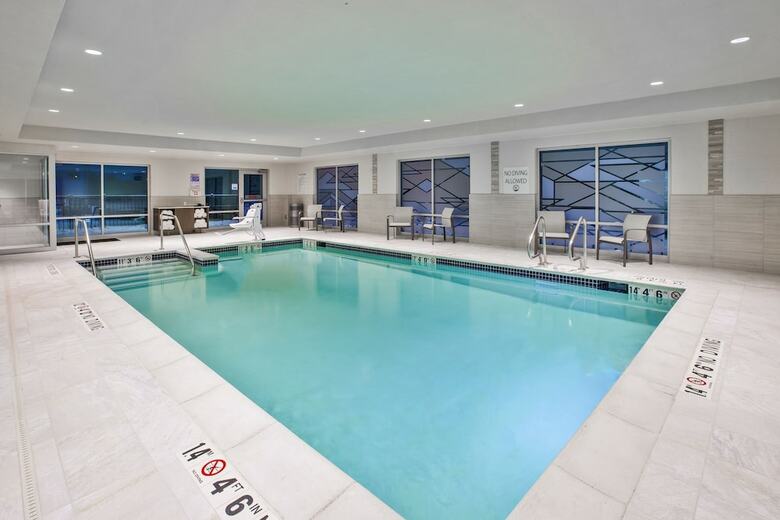 Hotel Holiday Inn Express & Suites Okemos - University Area