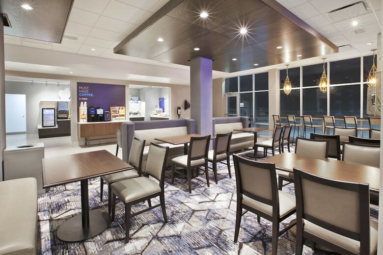 Hotel Holiday Inn Express & Suites Okemos - University Area