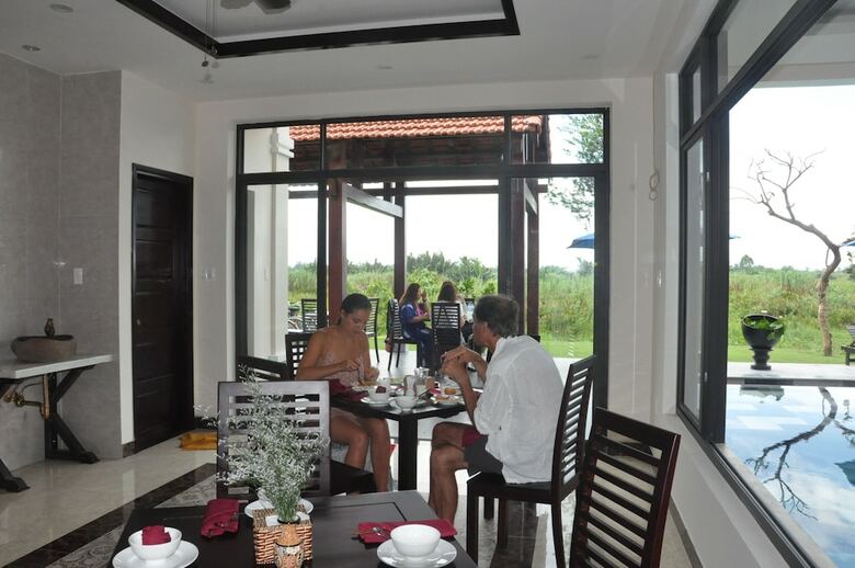 Hotel The Quin Riverside Villa
