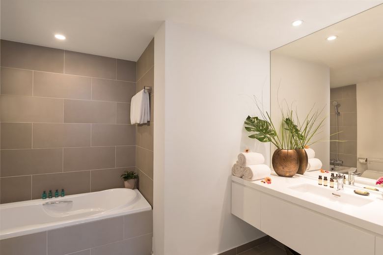 Aparthotel Somerset West Point Hanoi