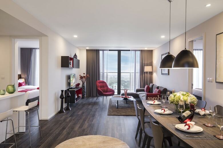 Aparthotel Somerset West Point Hanoi