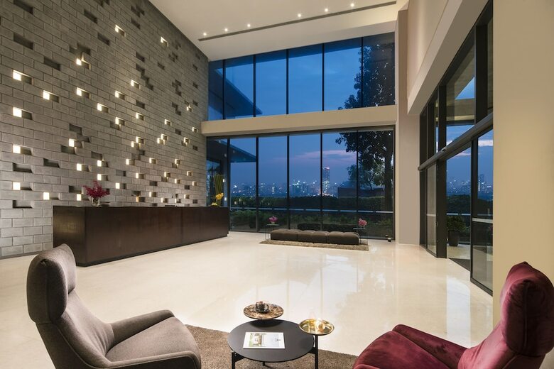 Aparthotel Somerset West Point Hanoi