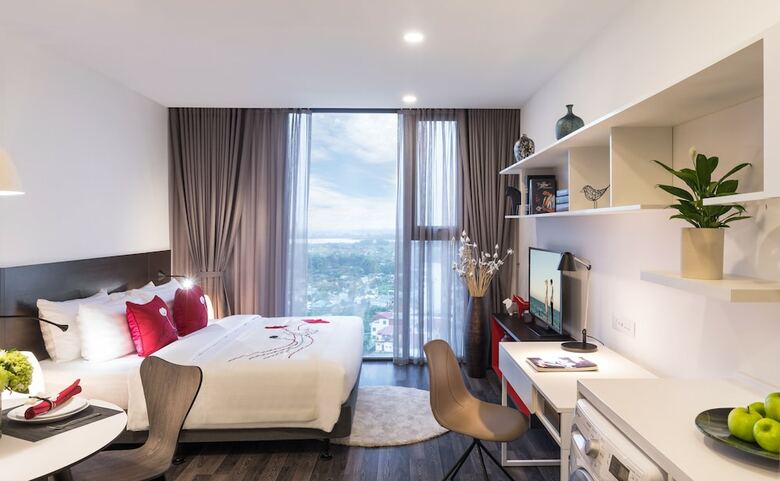 Aparthotel Somerset West Point Hanoi