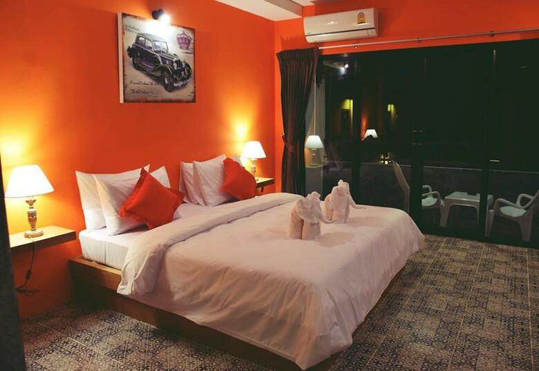 Hotel At Home Khaolak