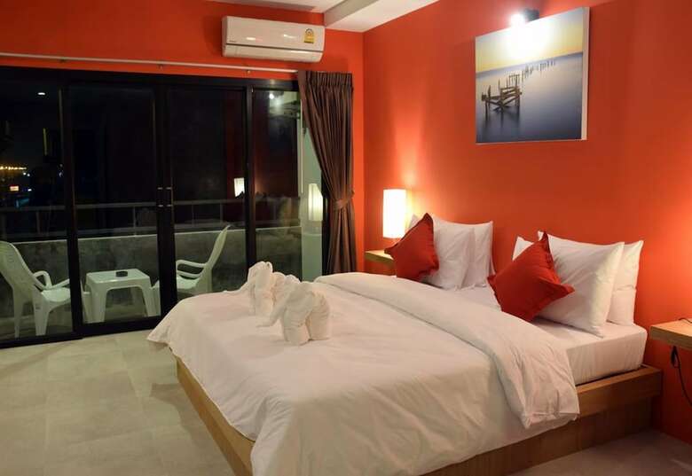 Hotel At Home Khaolak