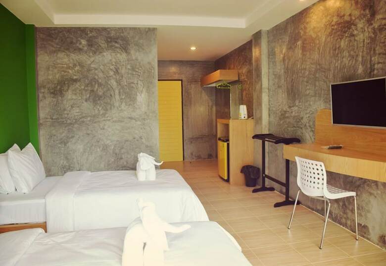 Hotel At Home Khaolak