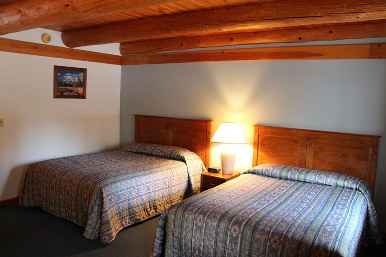 Hotel Nootka Lodge