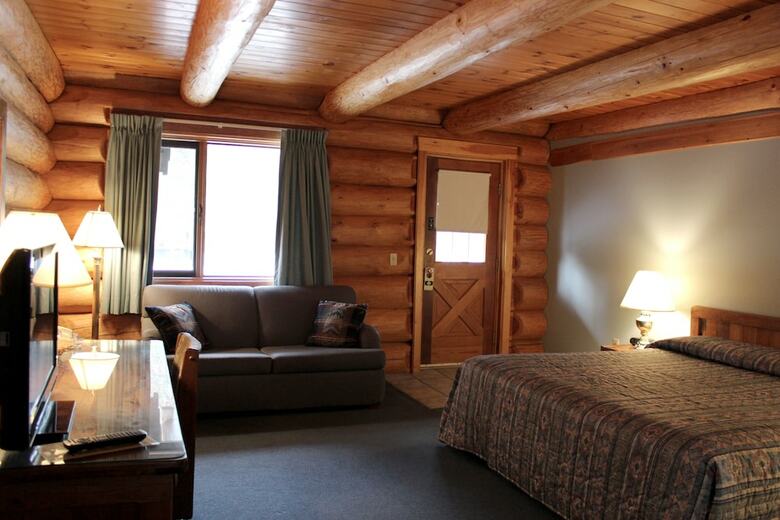 Hotel Nootka Lodge