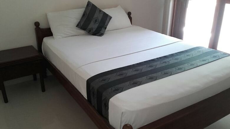 Bed & Breakfast Araliya Blue Beach View Hotel