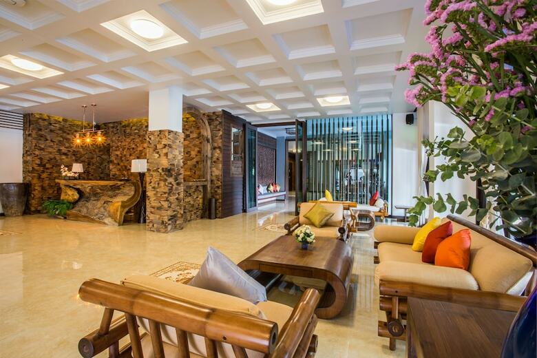 Nightbazaar Inn Hotel