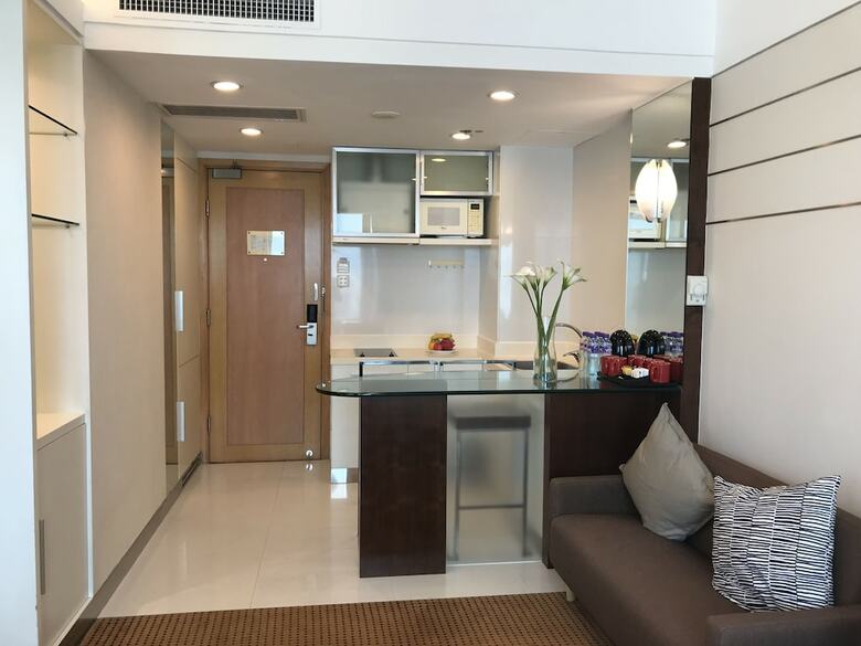 Hotel Ramada By Wyndham Hong Kong Grand View