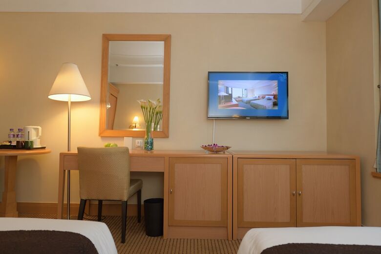 Hotel Ramada By Wyndham Hong Kong Grand View