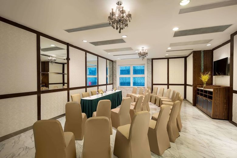 Hotel Ramada By Wyndham Hong Kong Grand View