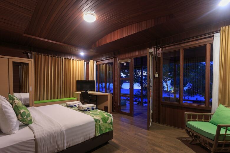 Hotel Sylvia Beach Villa