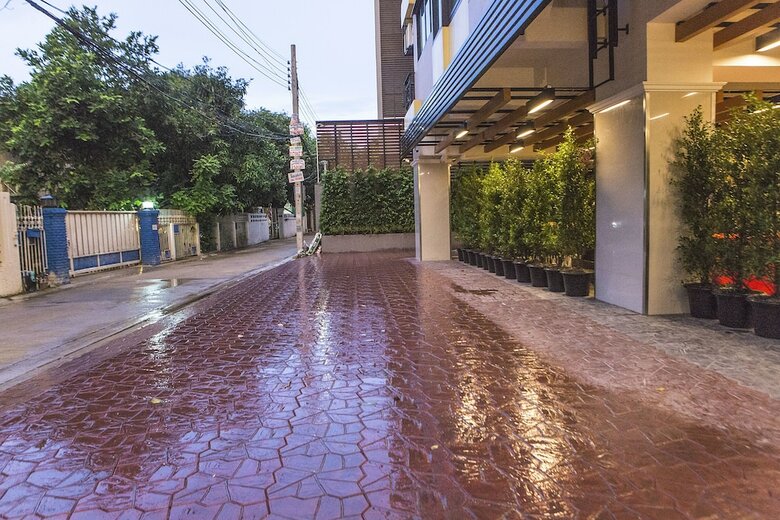 Sillemon Garden Hotel