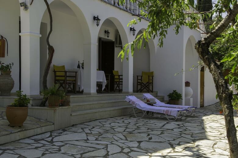 Apartamentos Paxos Sunrise