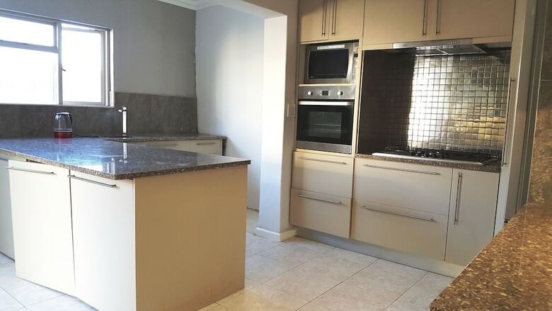 Hotel 7 On Disa Self-catering Accommodation