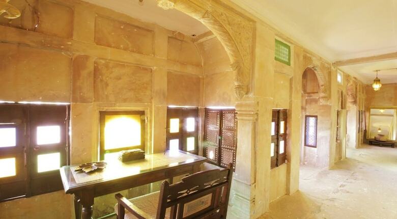 Hotel Ghanerao Castle Ranakpur (39 Km From Kumbhalgarh)