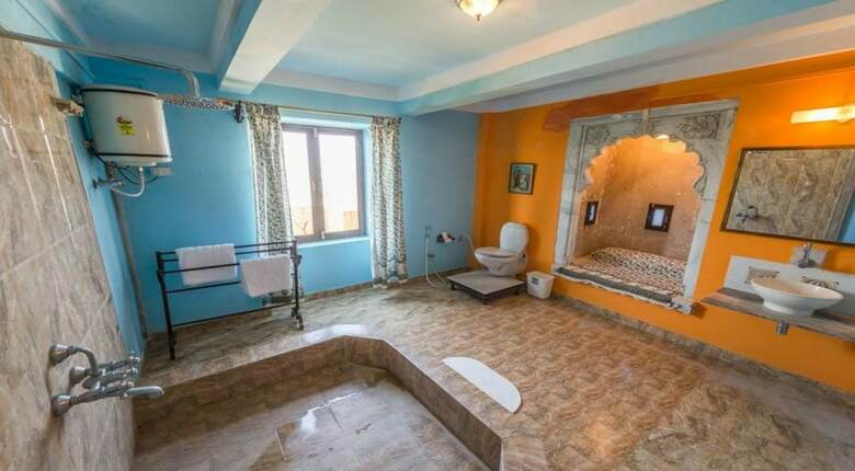 Hotel Ghanerao Castle Ranakpur (39 Km From Kumbhalgarh)