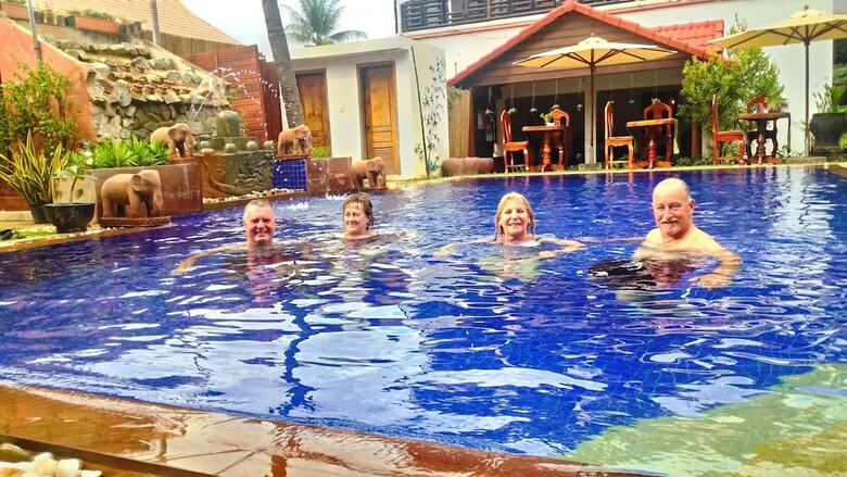 Hotel Baystone Resort