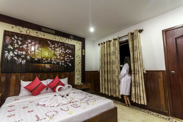 Hotel Baystone Resort