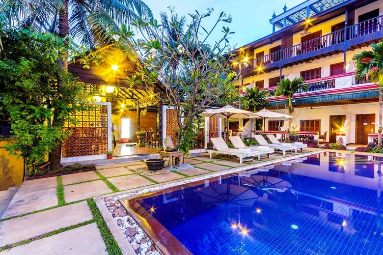 Hotel Baystone Resort
